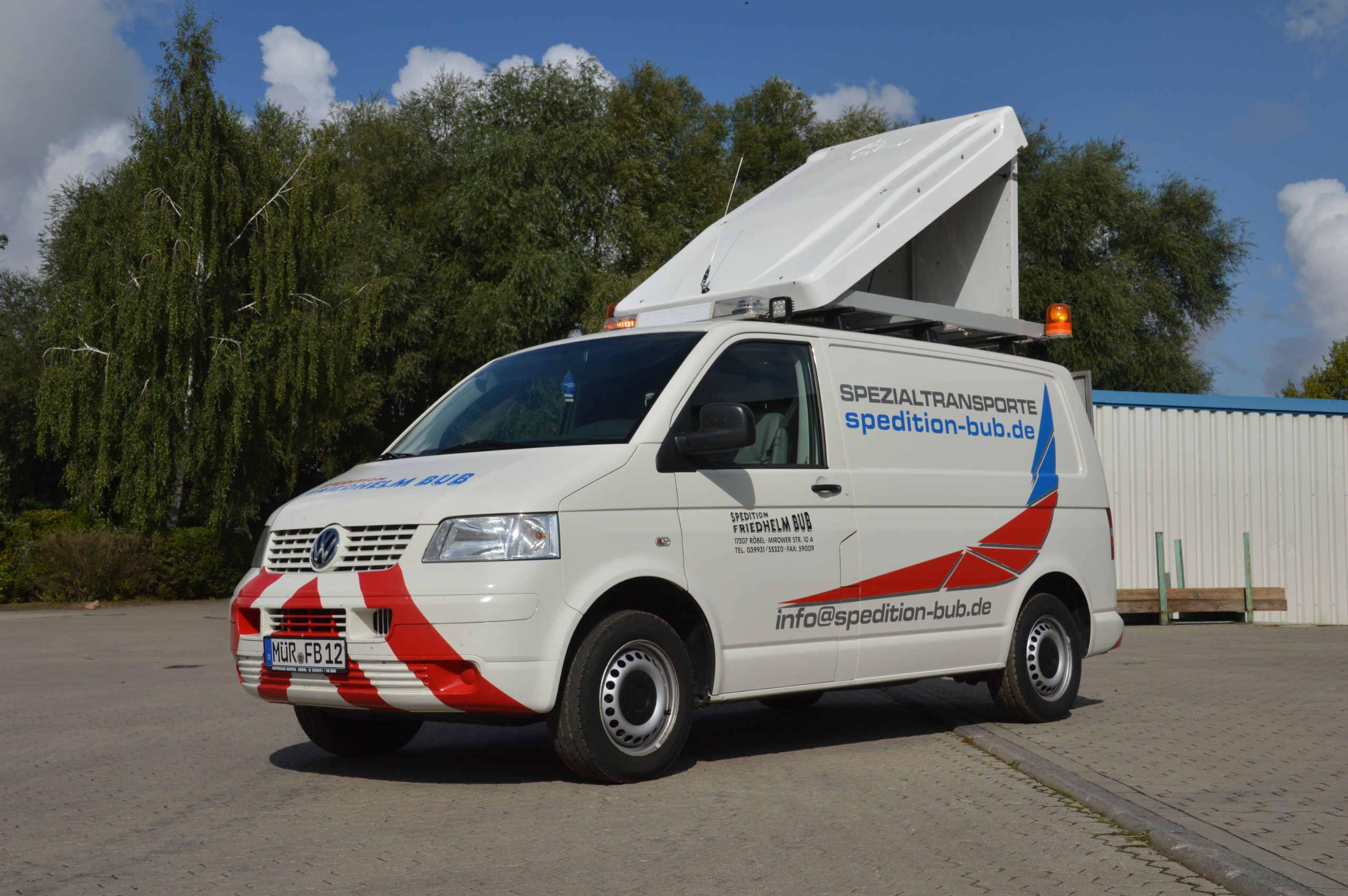 Begleitfahrzeug Großraumtransporte